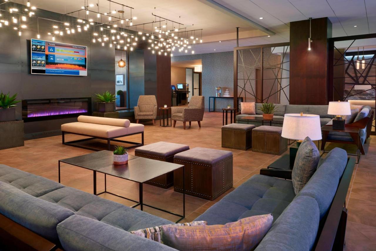 Toronto Airport Marriott Hotel Екстер'єр фото