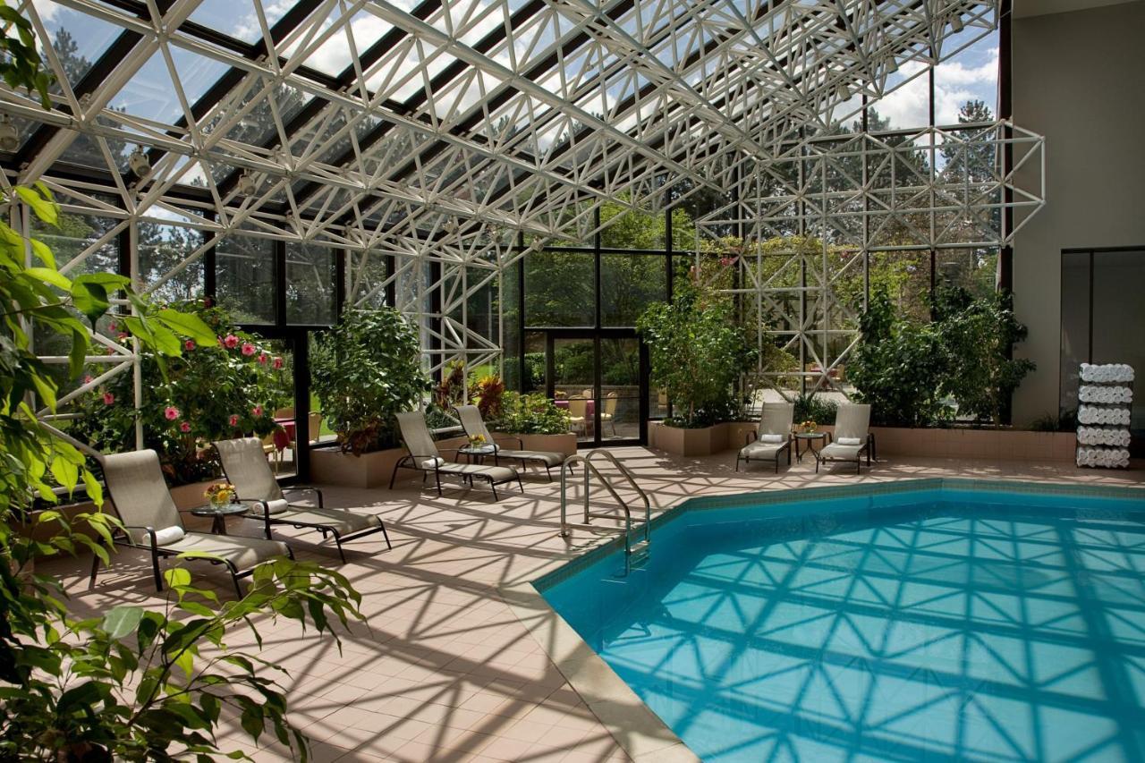 Toronto Airport Marriott Hotel Екстер'єр фото