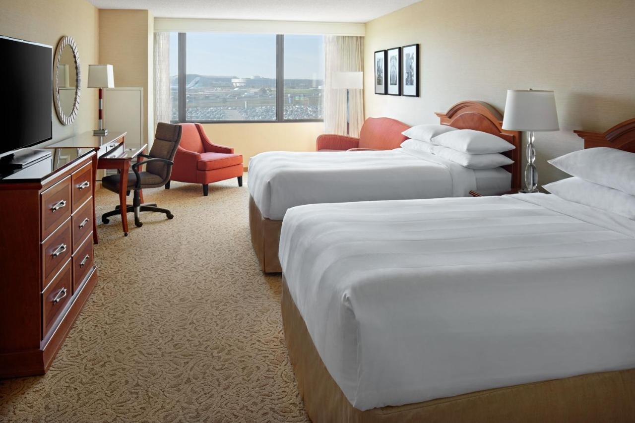 Toronto Airport Marriott Hotel Екстер'єр фото