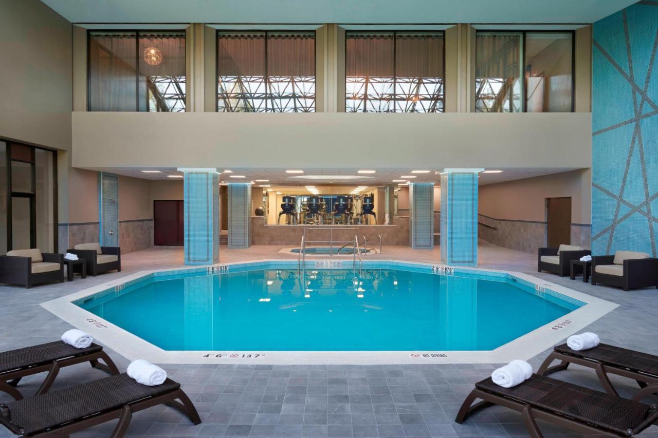Toronto Airport Marriott Hotel Екстер'єр фото