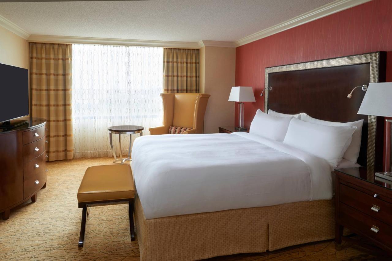 Toronto Airport Marriott Hotel Екстер'єр фото