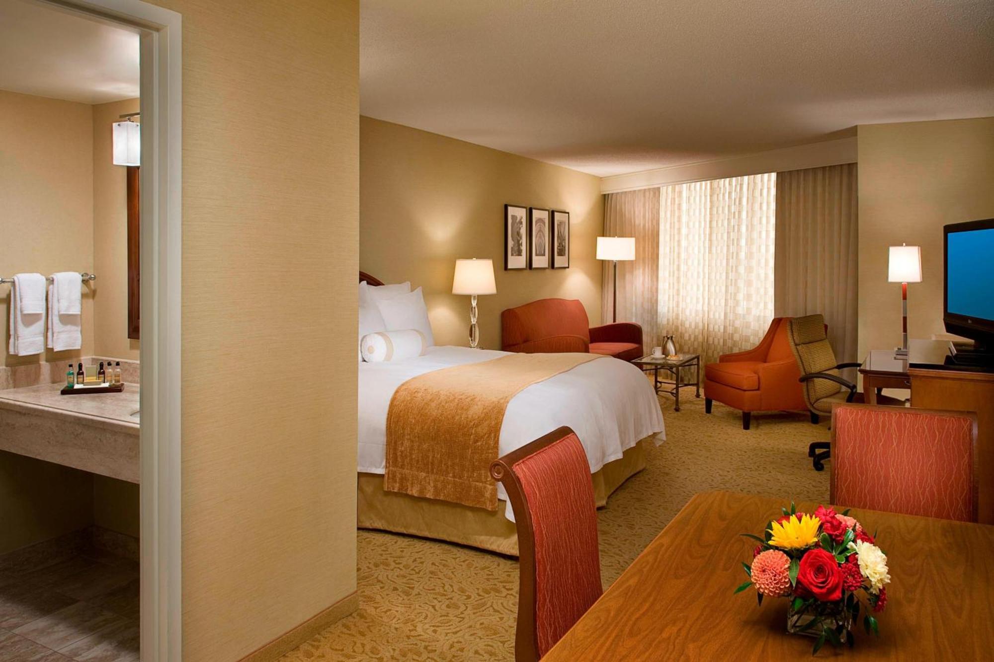 Toronto Airport Marriott Hotel Екстер'єр фото
