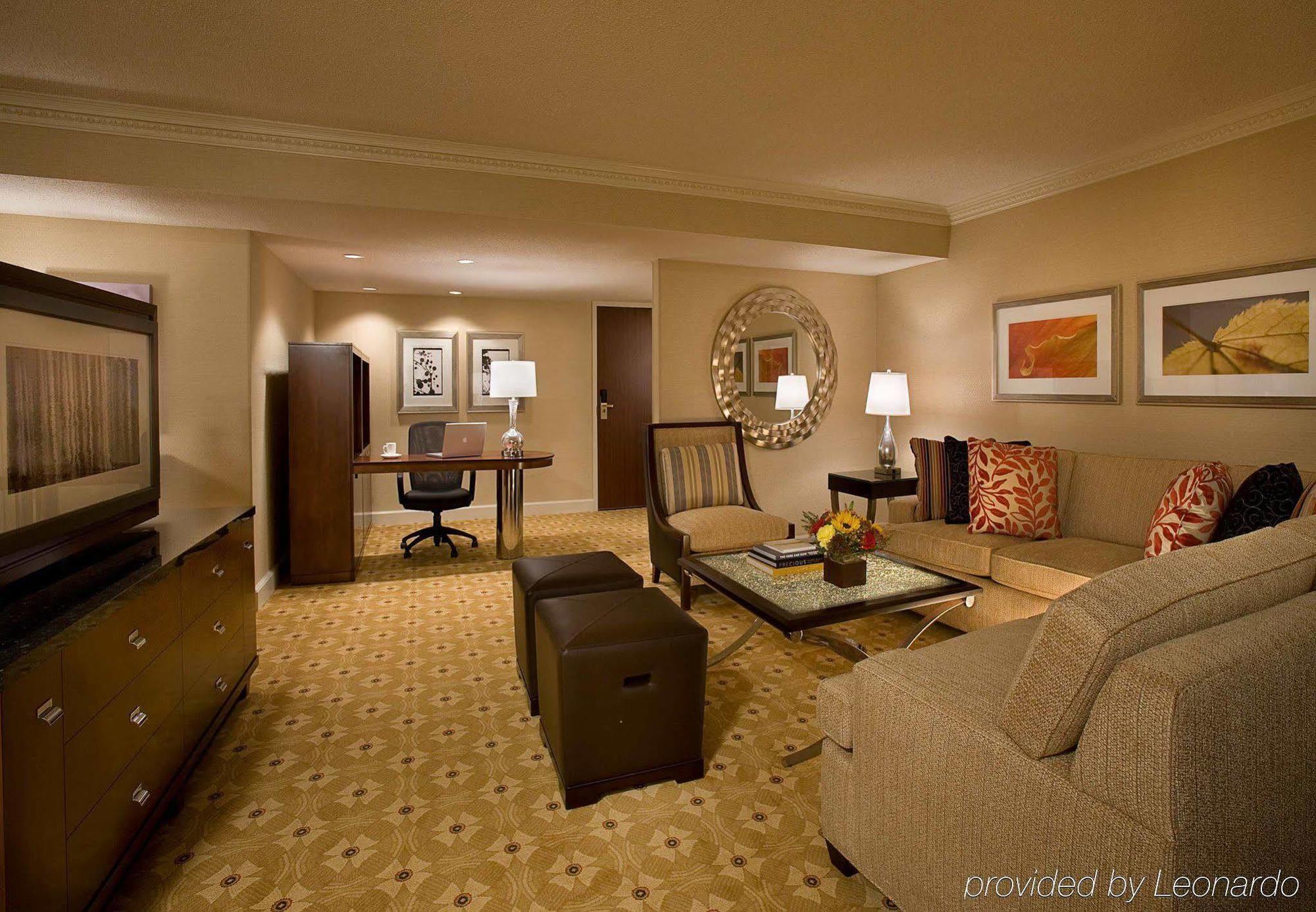 Toronto Airport Marriott Hotel Номер фото