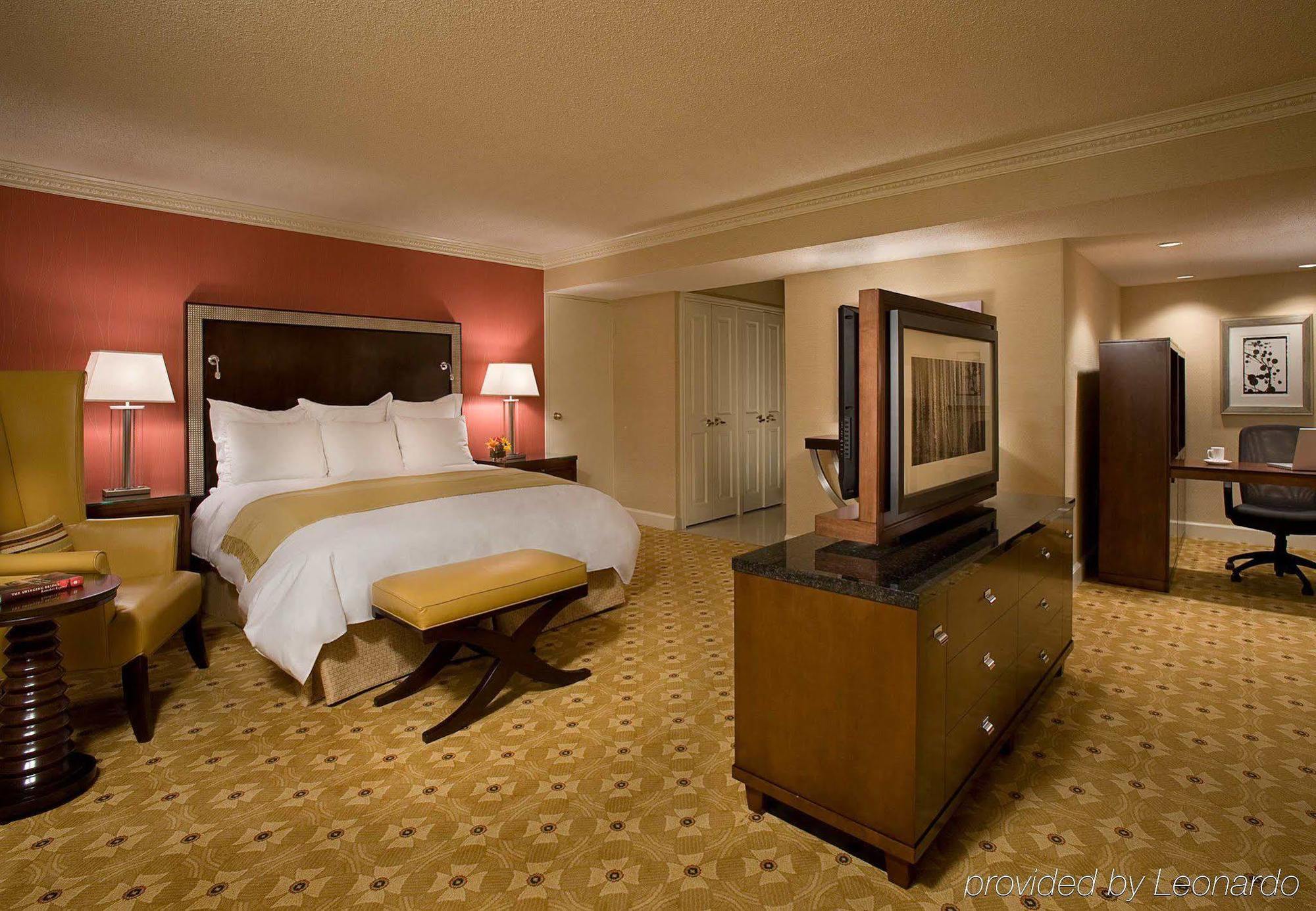 Toronto Airport Marriott Hotel Номер фото