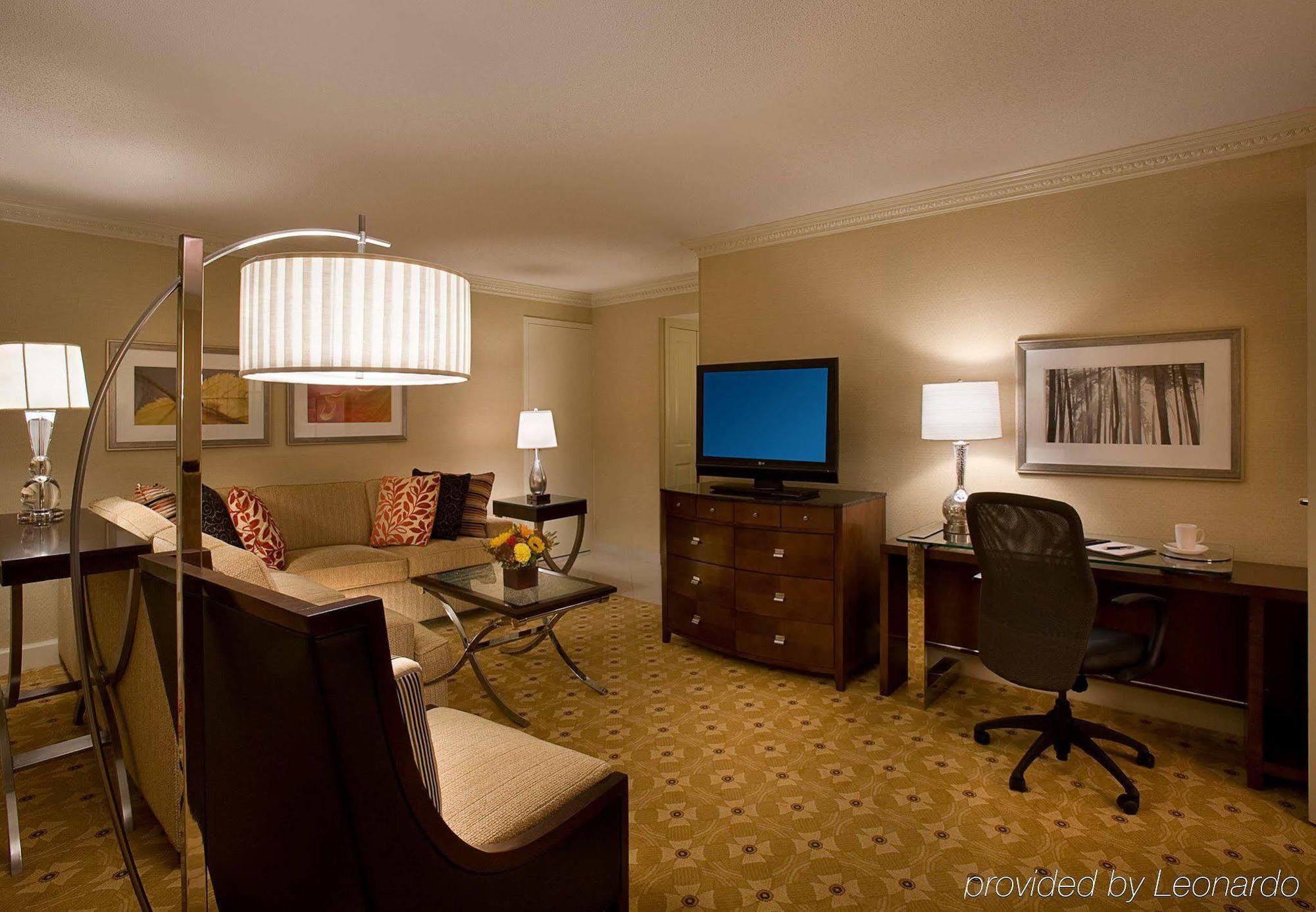 Toronto Airport Marriott Hotel Номер фото